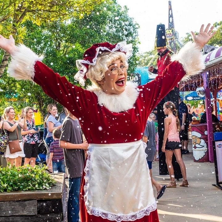 VisitSCcorp's tweet image. There are so many new and exciting Christmas &amp;amp; New Years events happening on the coast and you can find them on our website here: utm.io/ud1Rk! The hardest part will be choosing which one you want to attend! 🎅 
📷 @aussieworldfun