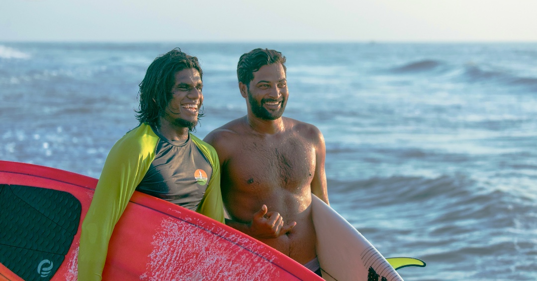 Some board meetings always leave a smile on your face. 📸@praveenjayakaran IN Pic: @appusurfer & @_.feeni._ #surfing #surfboard #surf #travel #ocean #india #wave #photography #beachlife #surflife #nature #surfphotography #surfers #adventure #instagood #sports #sunset #surflove