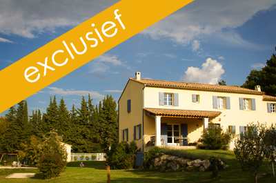 ventouximmo's tweet photo. NIEUW

stijlvolle luxe villa (voormalige B&amp;B), met grote Provençaalse tuin met zwembad, poolhouse, buitenkeuken en volledig ingerichte boomhut met zicht op de Mont Ventoux
https://t.co/KIq9yMCSQj

#vastgoedkopenprovence #vastgoedprovence #vastgoed #montventoux #provence https://t.co/vlm4Vkwt1G