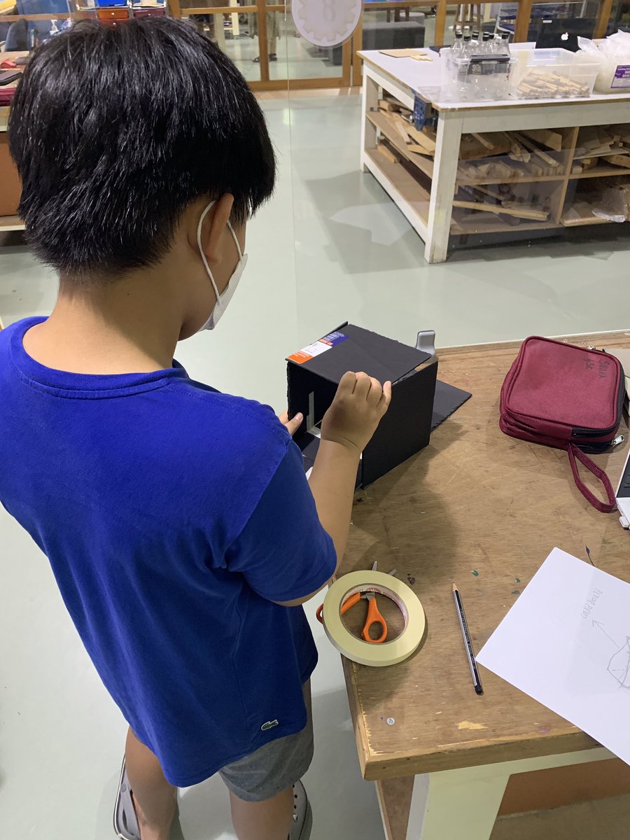 AISCElementary's tweet image. #aiscgrade4 students creating houses that will survive a natural disaster. #aiscdt #aiscelementary