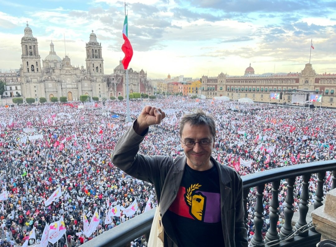 A1Dios_'s tweet photo. Qué no, qué no... Qué no es supercoco, es el billetero rebosante 🤣 https://t.co/Xb5OgttbiO