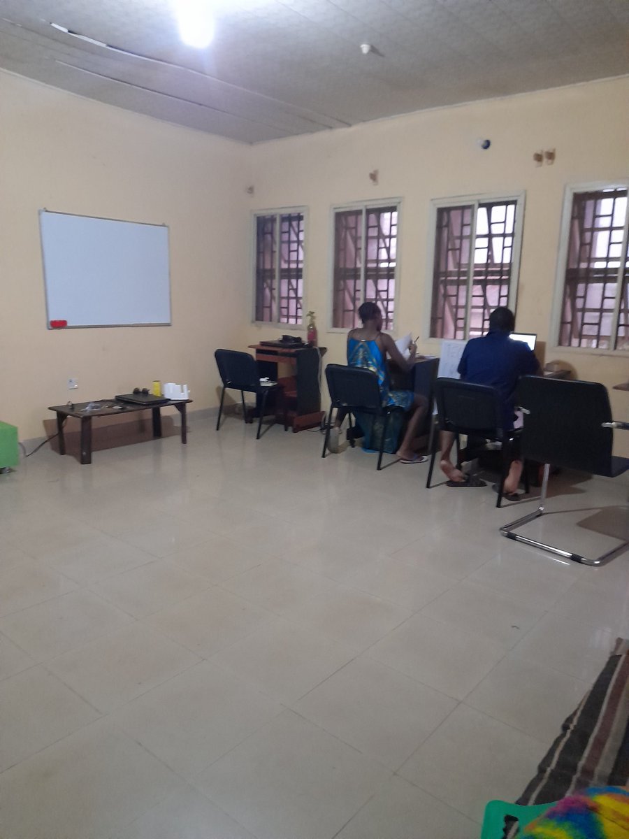 aeolofintuade's tweet image. How it started vs how it&apos;s going. #techgo