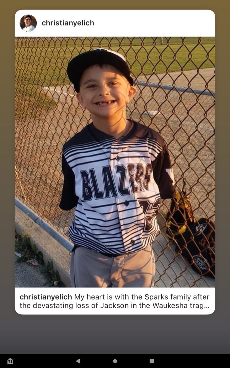 jojoposeygirl's tweet image. #jacksonstrong #ripjackson