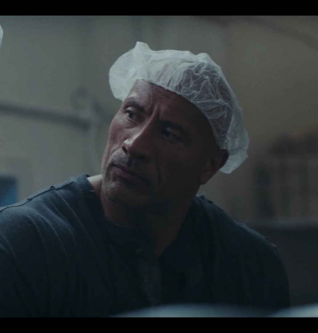 PriscillaBarb4's tweet photo. #RedNotice 

Booth to Hartley: why are you wearing a hairnet? You're bald.

Hartley: 👇 https://t.co/bE18io3bLZ