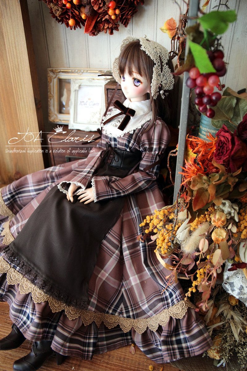 toaclaris's tweet photo. 撮影担当の京さんには服がわかりやすい写真を頼むよ〜と伝えて自由に撮って貰っています。前から後ろから包み隠さず色んな写真���掲載して服の雰囲気や素材感が皆様に伝わってそして１枚でも刺さったらいいなぁと思っています(ˊᗜˋ*) #TOAClaris https://t.co/zsCthgsDvL