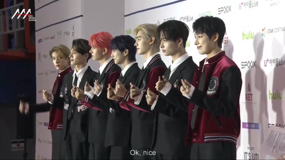 ENHYPENSVTEEN's tweet photo. ENHYPEN &amp; SEVENTEEN at the 2021 Asia Artist Awards (AAA) Red Carpet 

@ENHYPEN_members @pledis_17 https://t.co/IV15QDv4dL