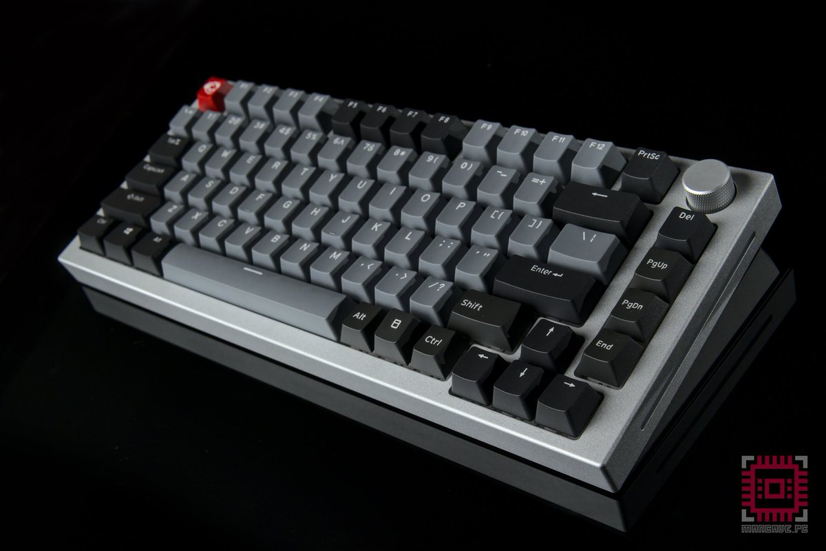 MancavePC tweet media