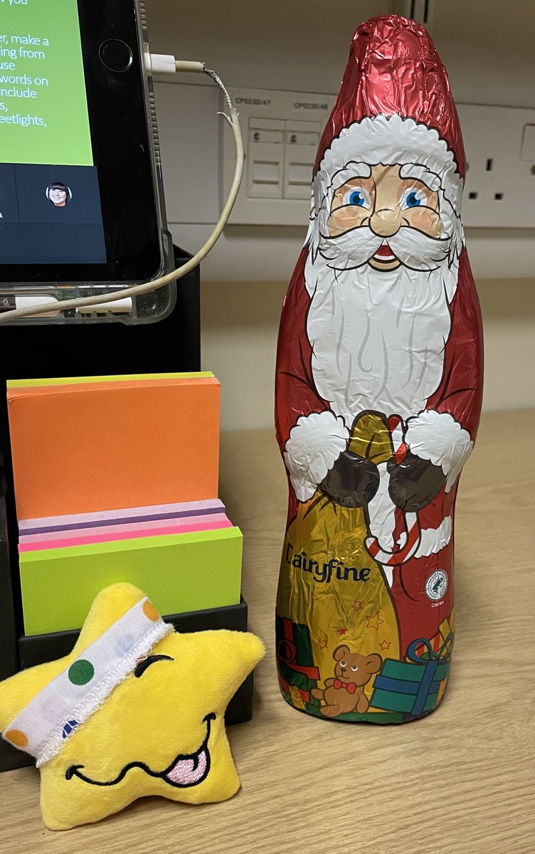 First day back in work after self isolating to find these on my desk from @AaronEarlyYears 😁 great start to an early morning #TeamEarlyChildhood