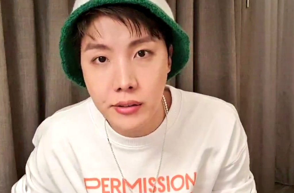 seoknan's tweet photo. LOGO DE INICIO UM TE AMO.....  💜💜💜💜💜💜💜💜💜💜💜 @BTS_twt #Jhope #Hoseok https://t.co/OPIVoCxsCW