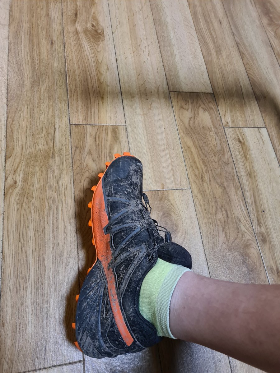 gobi_one's tweet photo. Ran to the gym on paths in trail shoes today. #snowisback #ukrunchat https://t.co/d2FhLLELj5