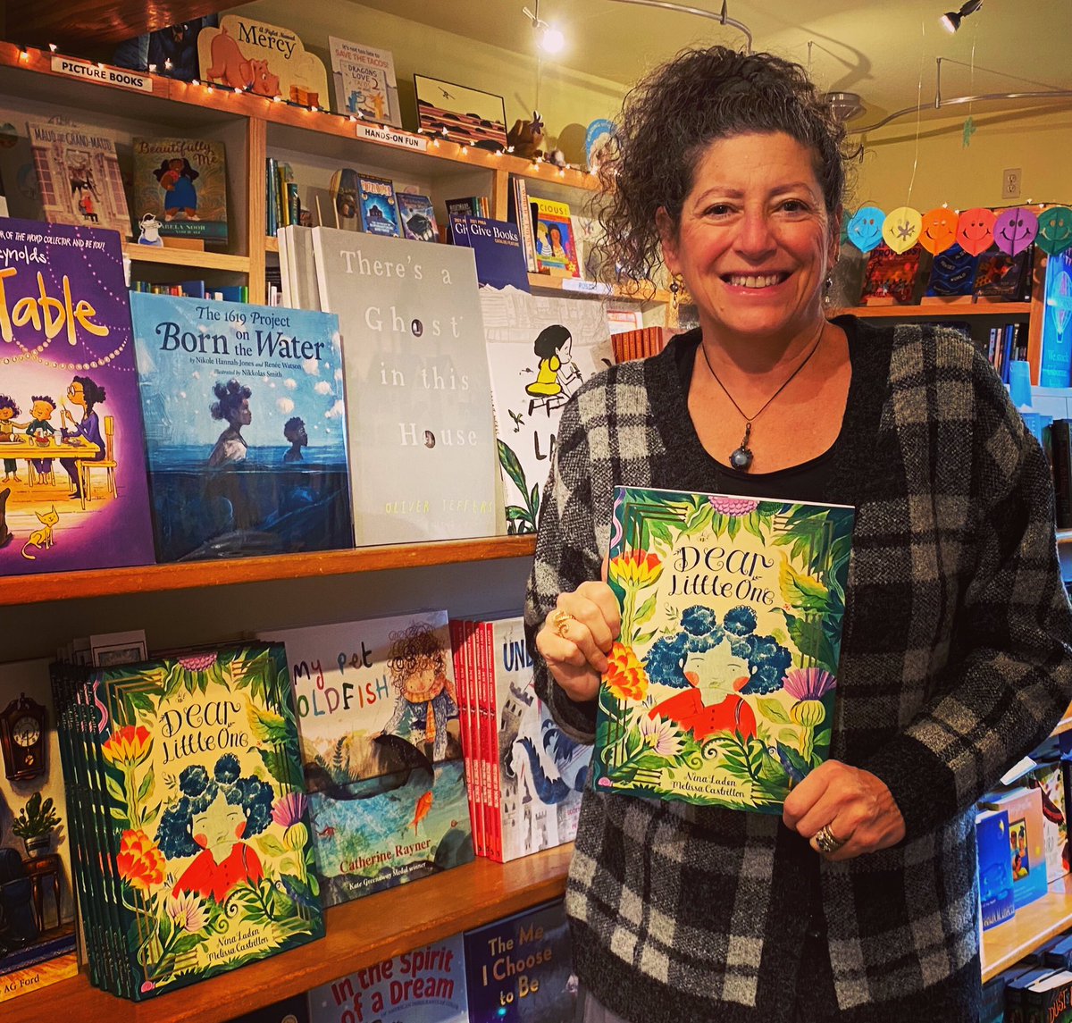 Local author and illustrator Nina Laden dropped by our store and signed copies of her new book ‘Dear Little One’. Thank you for visiting us @nina.laden #welovelocalauthorvisits #localauthor #authorvisit #indiebookstore #shoplocal #childrensbooks #childrensbookillustration