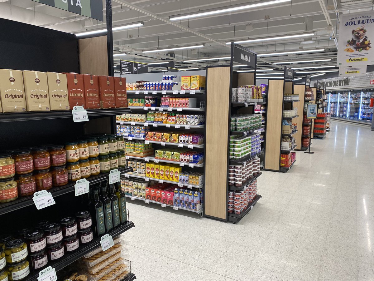 TalsoAri's tweet photo. @HOKElanto S-market remonttikierros on paketissa tämän vuoden osalta. Nyt on valmiina 53 uuden ilmeen myymälää, joista jokaisen valikoimat on räätälöity asiakkaiden toiveiden mukaisiksi. Tänään avausvuorossa S-market Herttoniemi. Palvelemme vuoden jokaisena päivänä 24/7. https://t.co/8NXN5z9Ic8