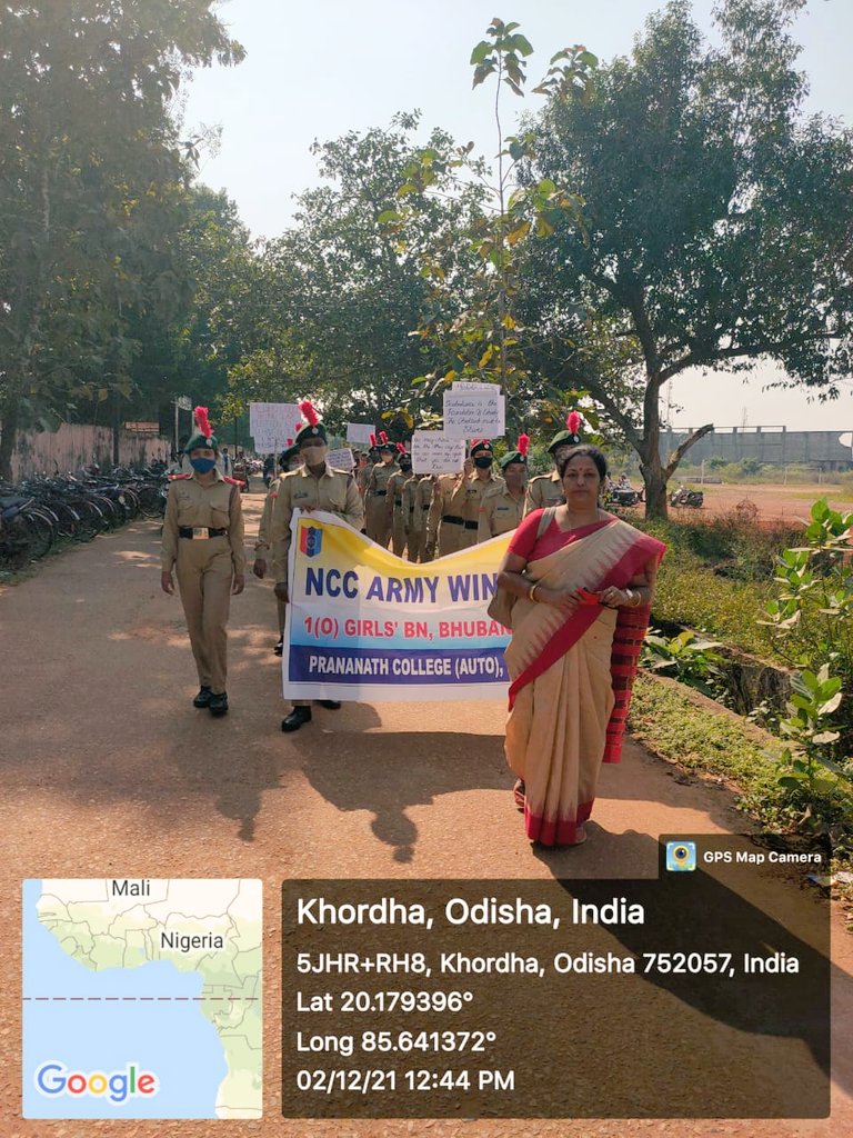 AsimaSatpathy's tweet photo. Awareness campaign by NCC 1 (O) Girls BN BBSR,Prananath college(Autonomous),Khurdha on "International  Day for the Abolition of slavery" on 2nd Dec 2021.42 Cadets participated. It is organized in collaboration with History department.
@kalinga_sagar https://t.co/ATnLkvmUzO