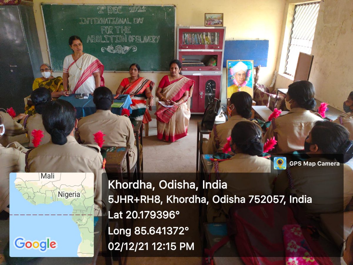 AsimaSatpathy's tweet photo. Awareness campaign by NCC 1 (O) Girls BN BBSR,Prananath college(Autonomous),Khurdha on "International  Day for the Abolition of slavery" on 2nd Dec 2021.42 Cadets participated. It is organized in collaboration with History department.
@kalinga_sagar https://t.co/ATnLkvmUzO