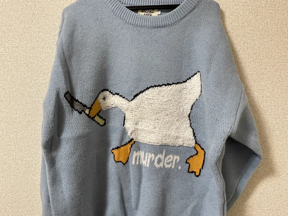ついに届いた！ガチョウが包丁を咥えてmurderしているセーター！