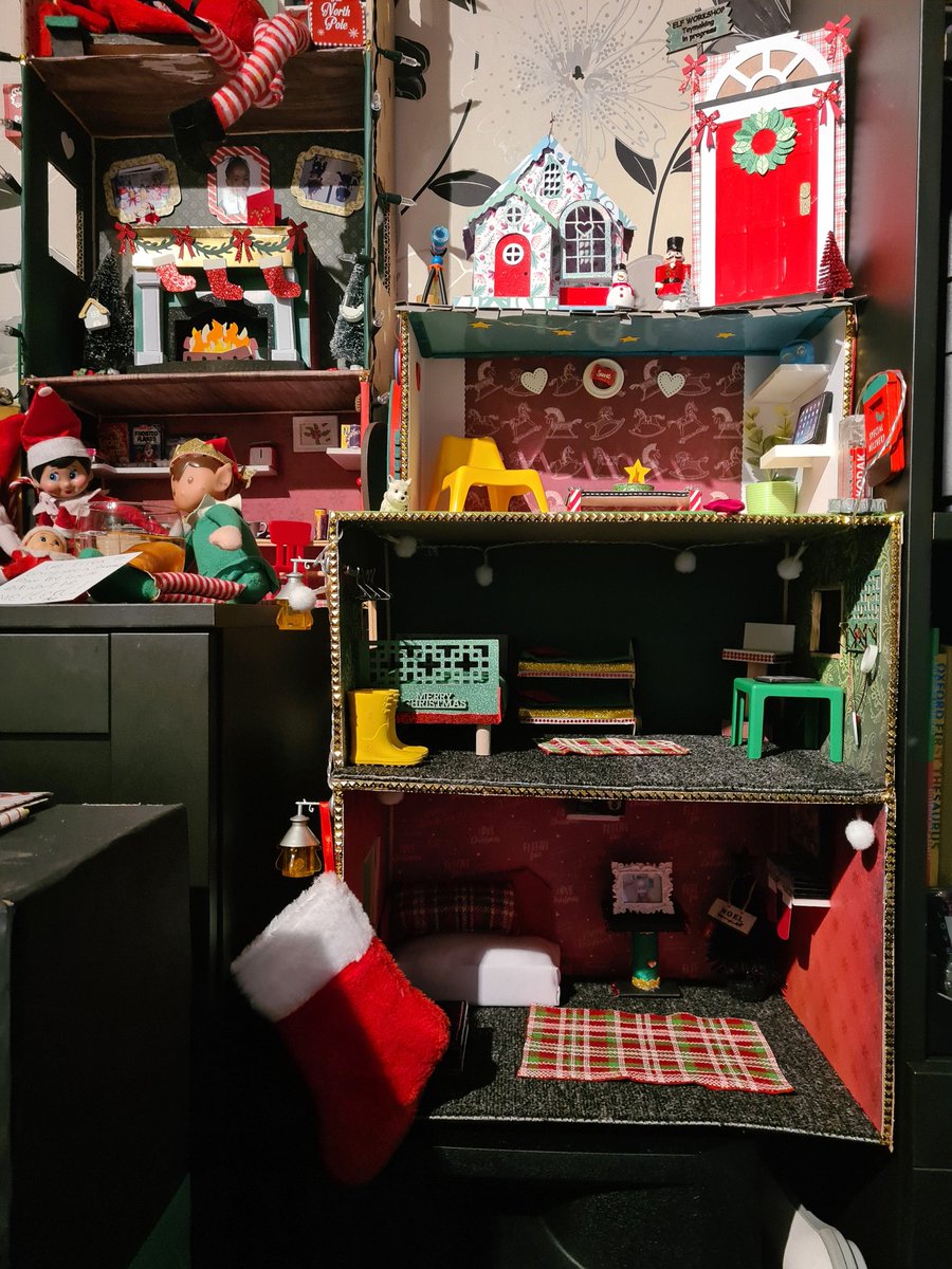 CharlsTT's tweet photo. Our elf house with extention. @thismorning @elfontheshelf #elfontheshelf2021 #Handmade https://t.co/Q6uO3RE1lS