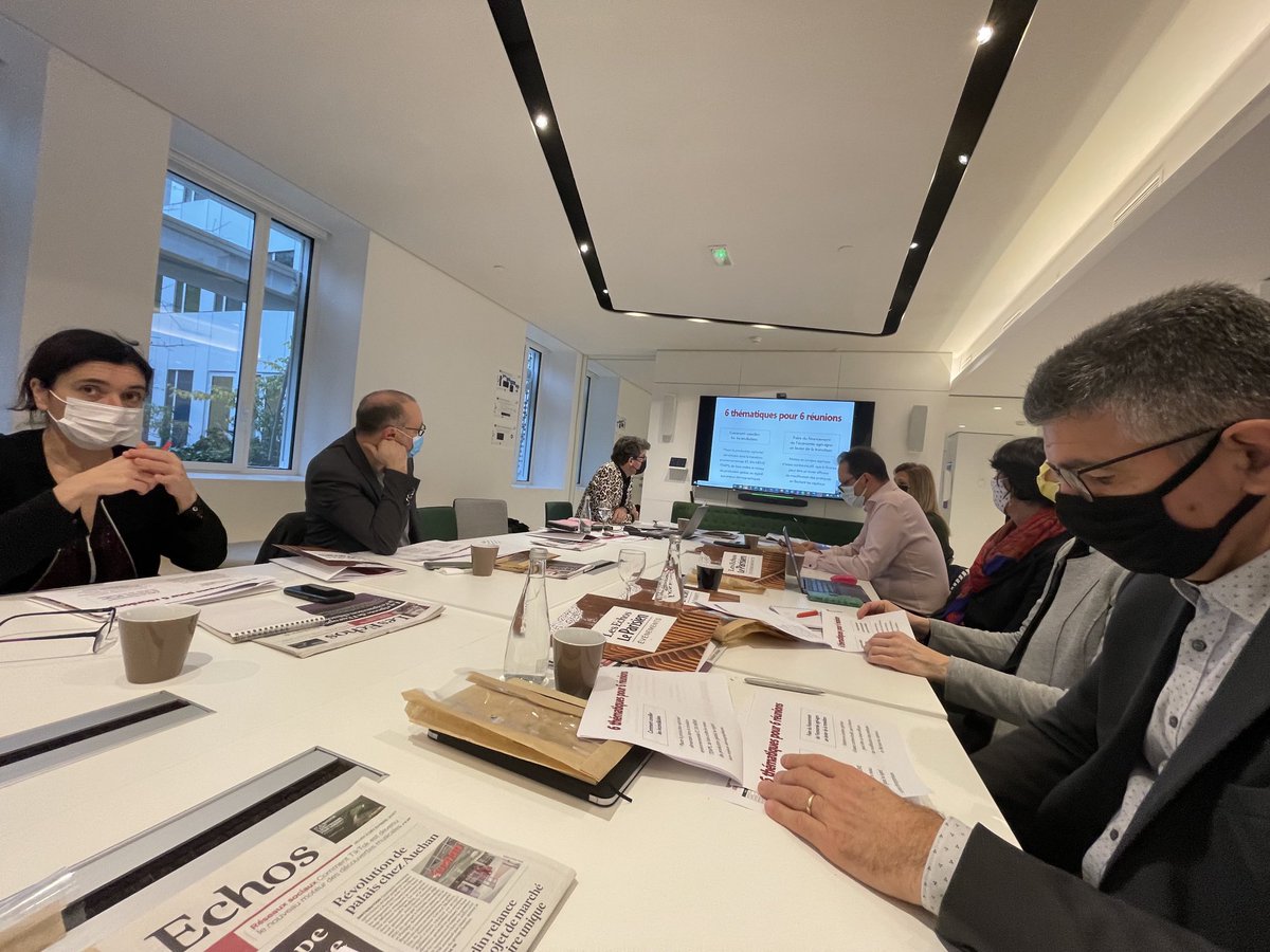 JacquesCreyssel's tweet photo. Très heureux de participer à la nouvelle saison du #ThinkTankAgro des ⁦@LesEchos⁩ ⁦@Dauvers70⁩ ⁦Une opportunité chaque année de réfléchir, travailler, proposer en commun. ⁦@FCDfrance⁩ https://t.co/vOgwc9LI8N