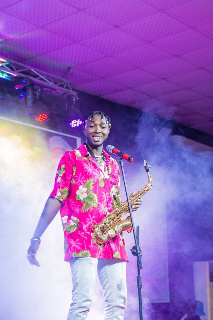osharaofficial's tweet photo. #TenofMe launch #Highlights JAHDOTHUNDER gave us one performance we can't forget in a rush....the intermittent switch between singing and playing the sax was such an artistic sight to see.🤩 My brother and my friend @jahdothunder, https://t.co/Qzd7xVzQYh