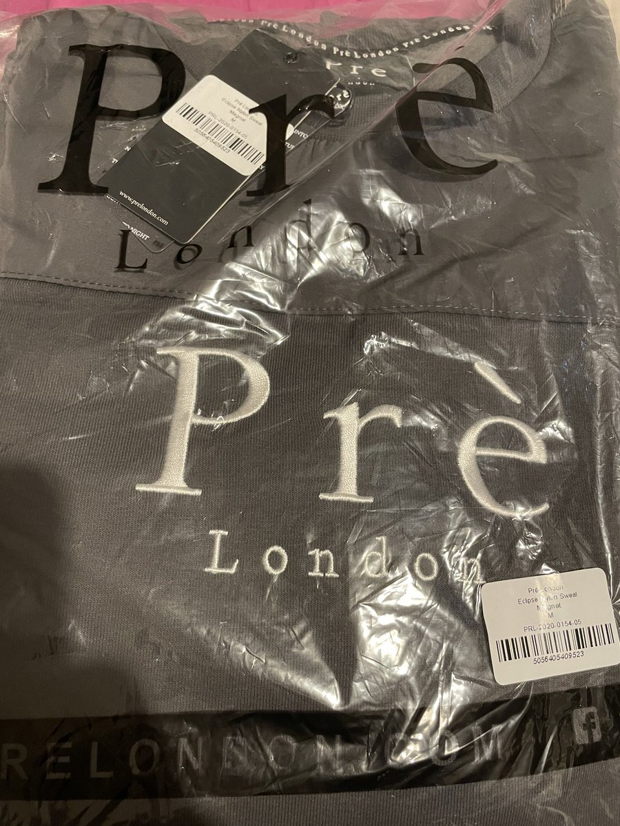 BigManNathan's tweet photo. @Prelondon_ how is this even remotely the same item to the one ordered? Any chance of a PM to help cover the delivery cost as this clearly is your problem and not mine….. https://t.co/LkzTcjD5NG