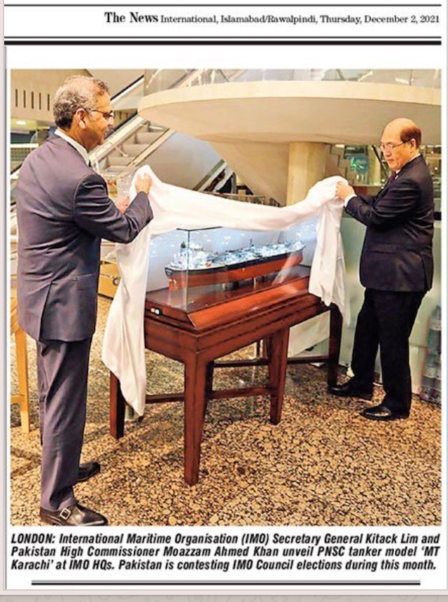 MaritimeGovPK's tweet photo. As Pakistan Contests for Category C at the IMO Council Elections,
International Maritime Organization (IMO) Secretary General Mr Kitack Lim and Pakistan High Commissioner to UK Moazzam Ahmed unveil PNSC Tanker Model "MT Karachi" at IMO headquarters in London.
@IMOHQ @PnscOffical https://t.co/aWuMQOseKg