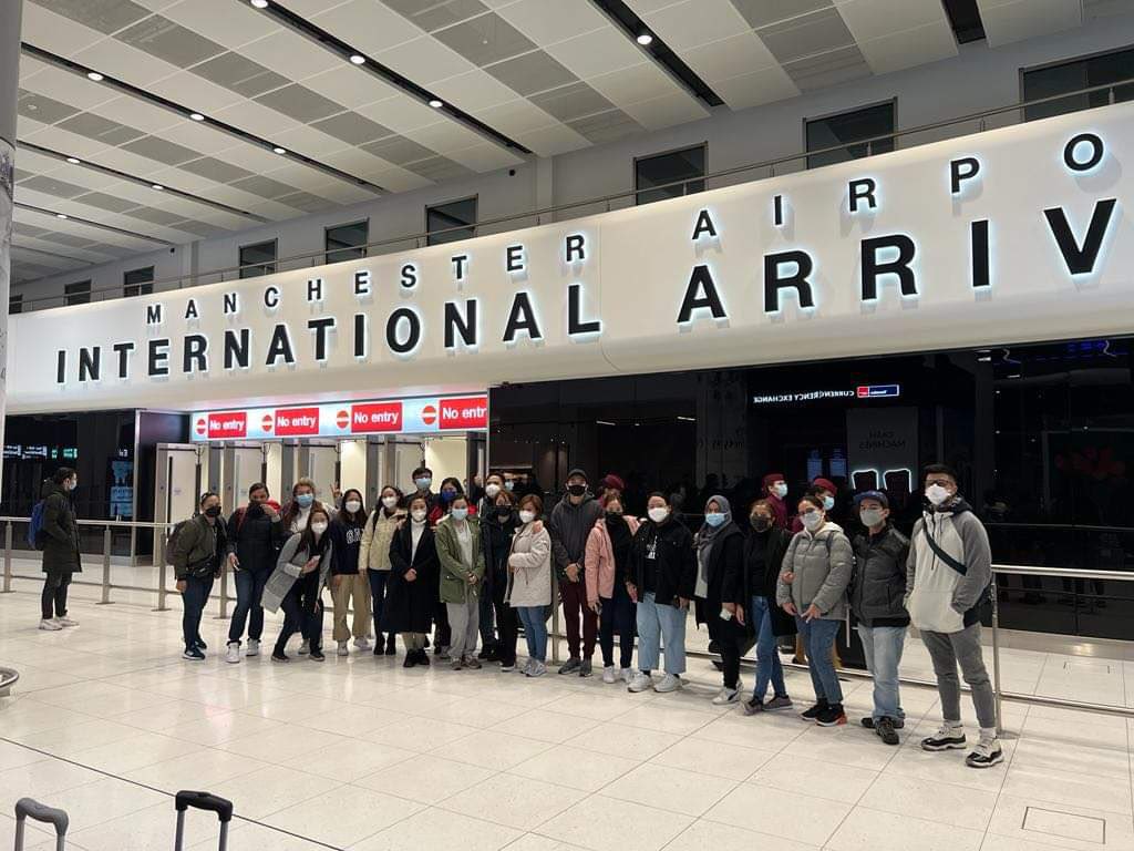 DeveraShawie's tweet photo. Our Cohort 20 has arrived safe and sound in the UK!❤️🙏🏻.Welcome to England and welcome to our NUTH NHS FT
@NewcastleHosps @Telferan @AudreyTapang @LighthouseLA62 @_jamesgacis @filipinonurseuk https://t.co/aM229G3Oo2