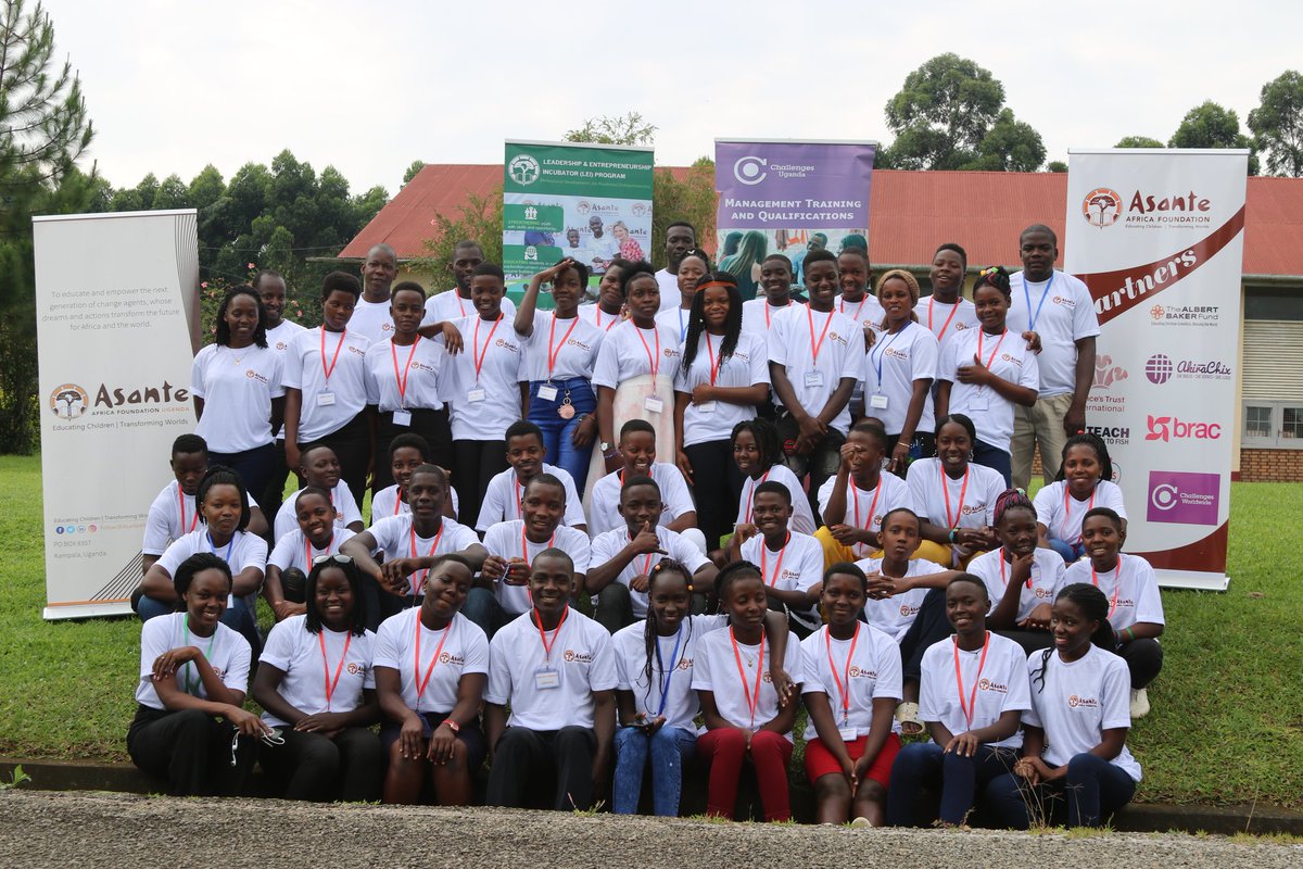ainebyoonabrid1's tweet photo. LEI(Leadership and Entrepreneurship Incubator program) summit 2021.
It's just wooooooow👌👌👌👌🙏🙏🙏🌹🌹🌹🌹
#Asante Africa Foundation 
#Chalenges worldwide Uganda. https://t.co/9hVVLkGOAI