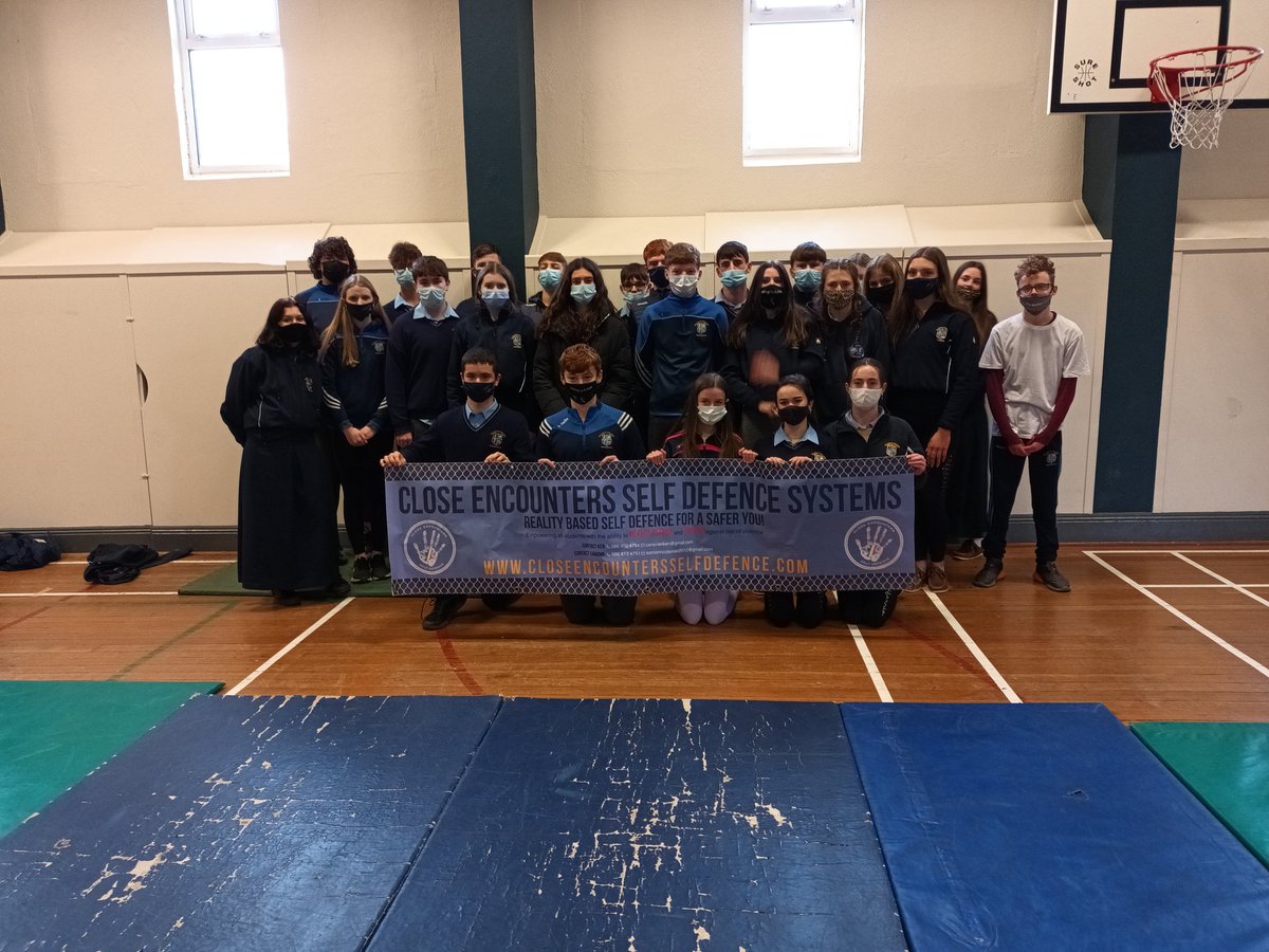 eamonncoleman4's tweet photo. @salesianpallas 
selfdefence workshop delivered  to this year's Transition year students  well done guys "stay safe " https://t.co/RJgh7td0cr