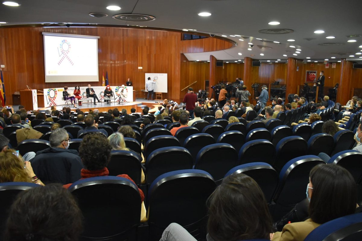 Dr Macarrón tweet media