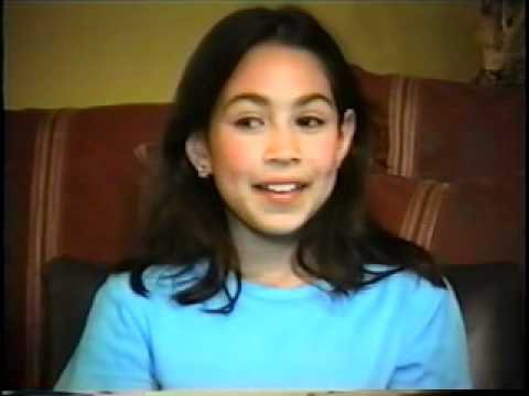 Happy birthday to Cassie Steele! 