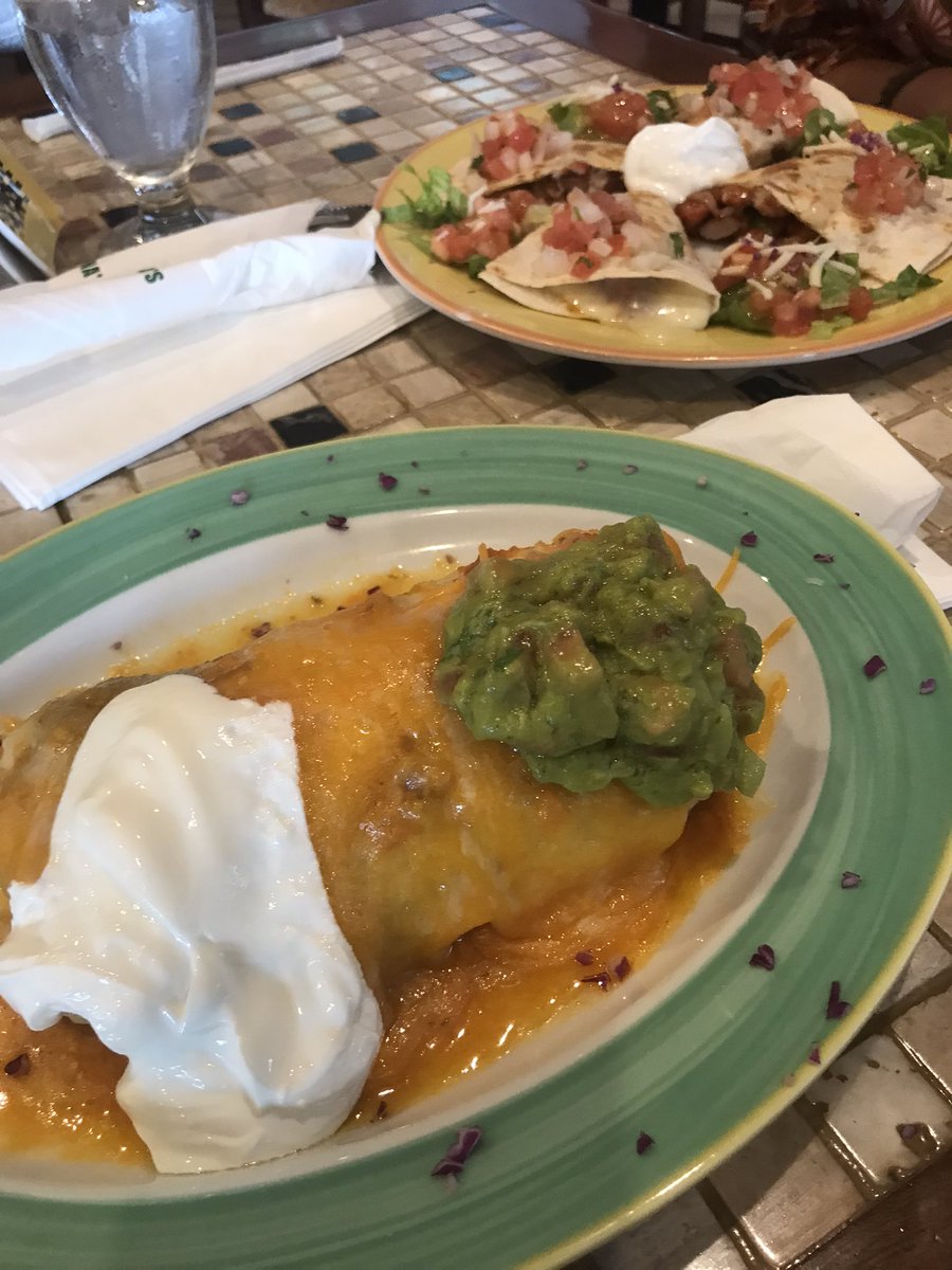 PapiCocina's tweet photo. Tijuana Rest… Caguas https://t.co/BJdDry6spc