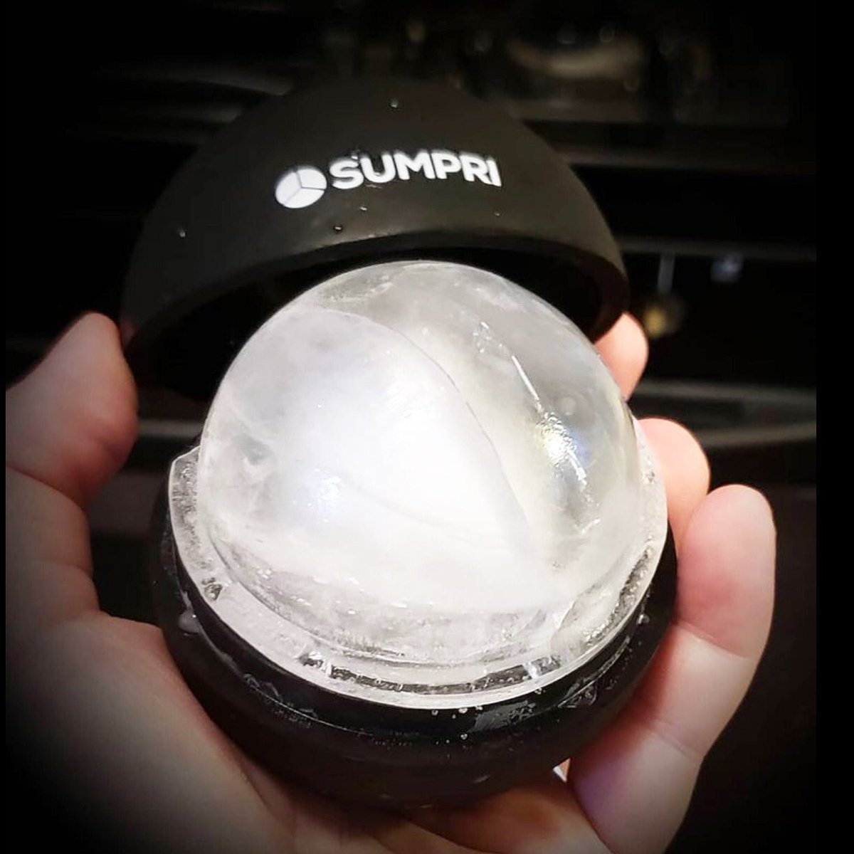 sumpristyle's tweet photo. Upgrade your Bourbon, alcoholic Punch bowl cocktails, Wine, Gin and Scotch beverage without watering it down.

Here's the link: https://t.co/jJkZ4P0Vhw

#sumpri #icecubes #icemold #cube #cold #faster #keepcold #largecube #largevolume #usa #icelarge #drinks #alcohol #wine #Whisky https://t.co/dXCEXQZt3W