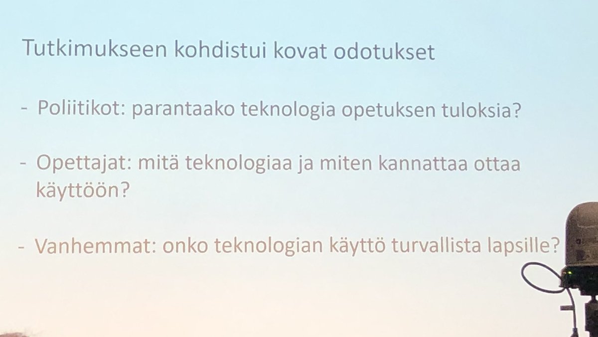 Sariauramo's tweet image. #ITK2021 Erno Lehtinen puhuu siitä, miten tiede on (vai onko?) kyennyt vastaamaan näihin  kysymyksiin.