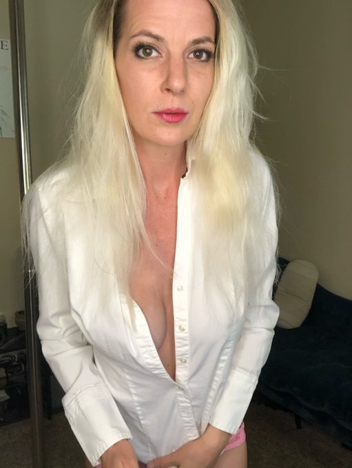 Good morning!😃🌞☀️ https://t.co/WhGlGJjsfO