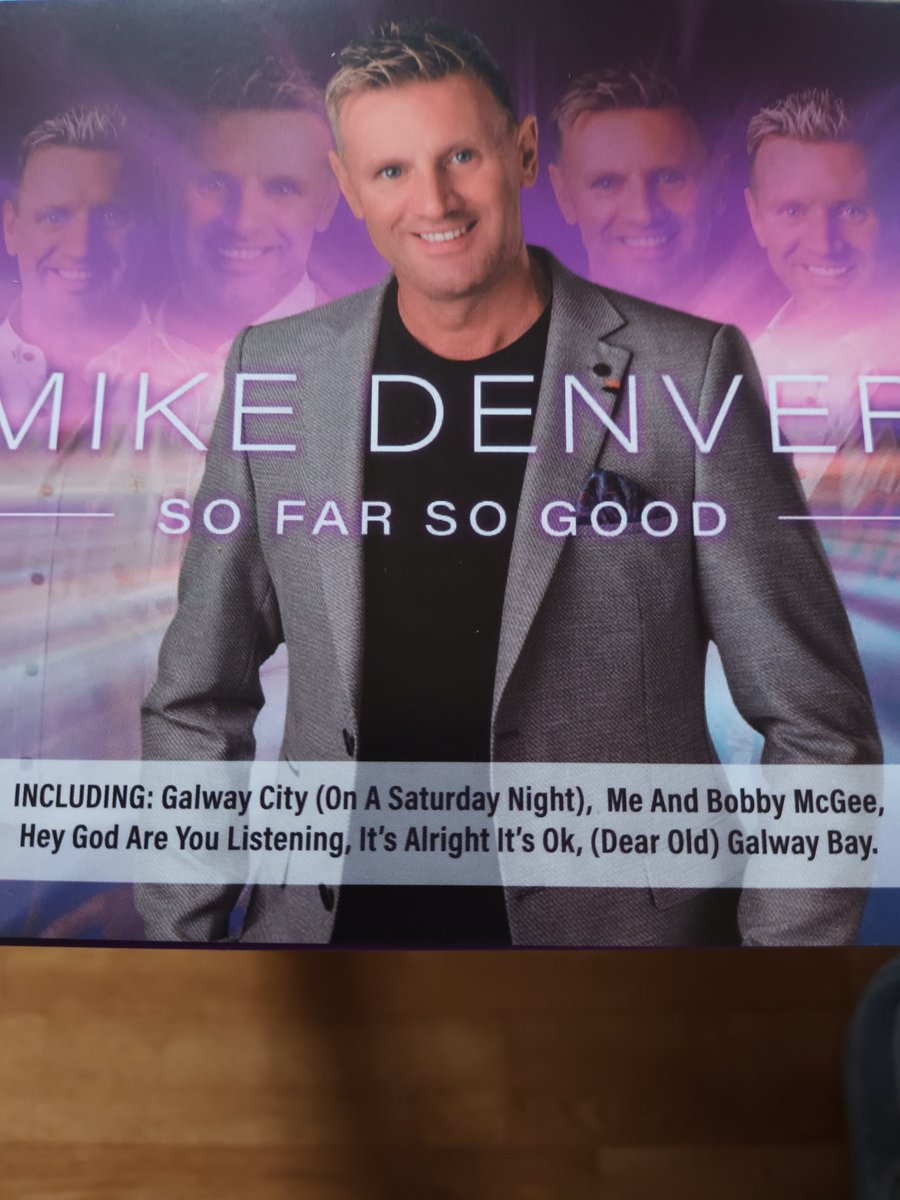 HalloranEh's tweet image. Just arrived that's my music sorted for the day👍👍🎤