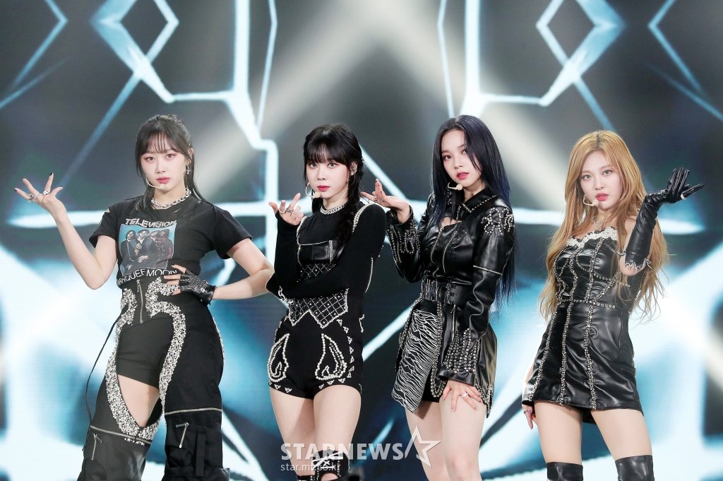 Aespa Indonesia Hiatus S Tweet Press 2112 Aespa Stage Performance At 21 Asia Artist Awards a Rookiemonsteraespa a Aespa Aespa Official Trendsmap Aespa Indonesia Hiatus S Tweet Press 2112 Aespa Stage Performance At 21 Asia Artist Awards a Rookiemonsteraespa a Aespa Aespa Official Trendsmap