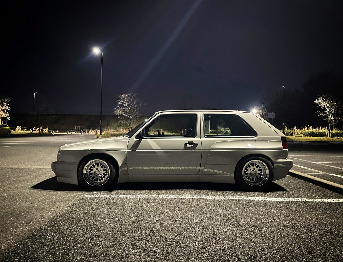 osk_fx's tweet photo. GOLFⅡ完成しました！

PANDEMのフェンダー取付と
ポルシェのクレヨンで全P
アシルさんありがとうございました🙇‍♂️ https://t.co/CX8CrK92Ib
