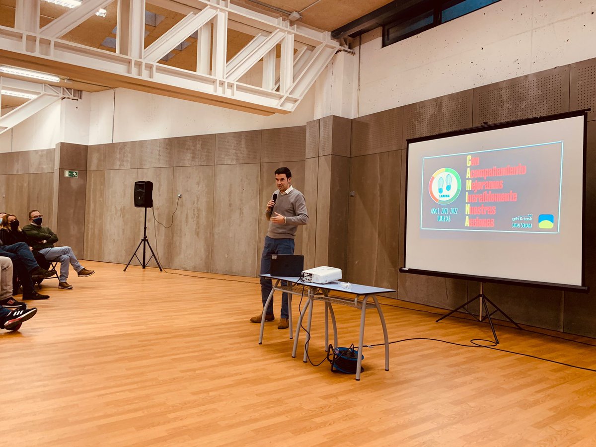colegioMTeresa's tweet photo. Ayer fue la 2ª sesión de formación de las FEC con Jaime Serrada. Hemos iniciado el Proyecto “CAMINA” para las Familias Encargadas de Curso y los profesores. Andaremos ese camino durante tres años, seguros de que “Con Acompañamiento Mejoraremos Increíblemente Nuestras Acciones”. https://t.co/9IitI2U8oq