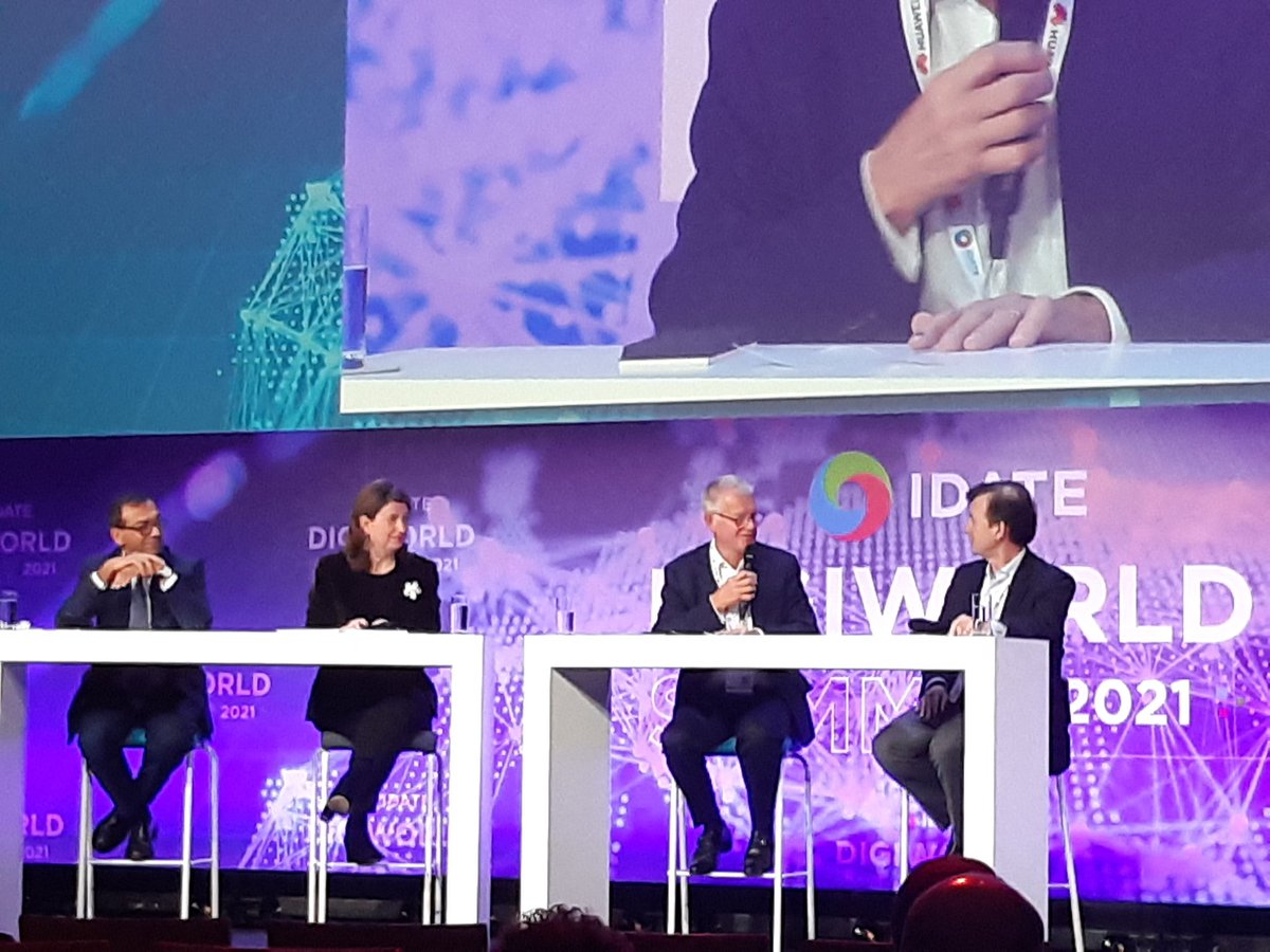 StephieChar's tweet photo. #DWS21
Session: Quelle place pour les acteurs télécom dans l'Europe numérique de demain? Avec Guy Roussel, président de la Commission 5G de l'@IDATEDigiWorld. https://t.co/r4EcccN7WU