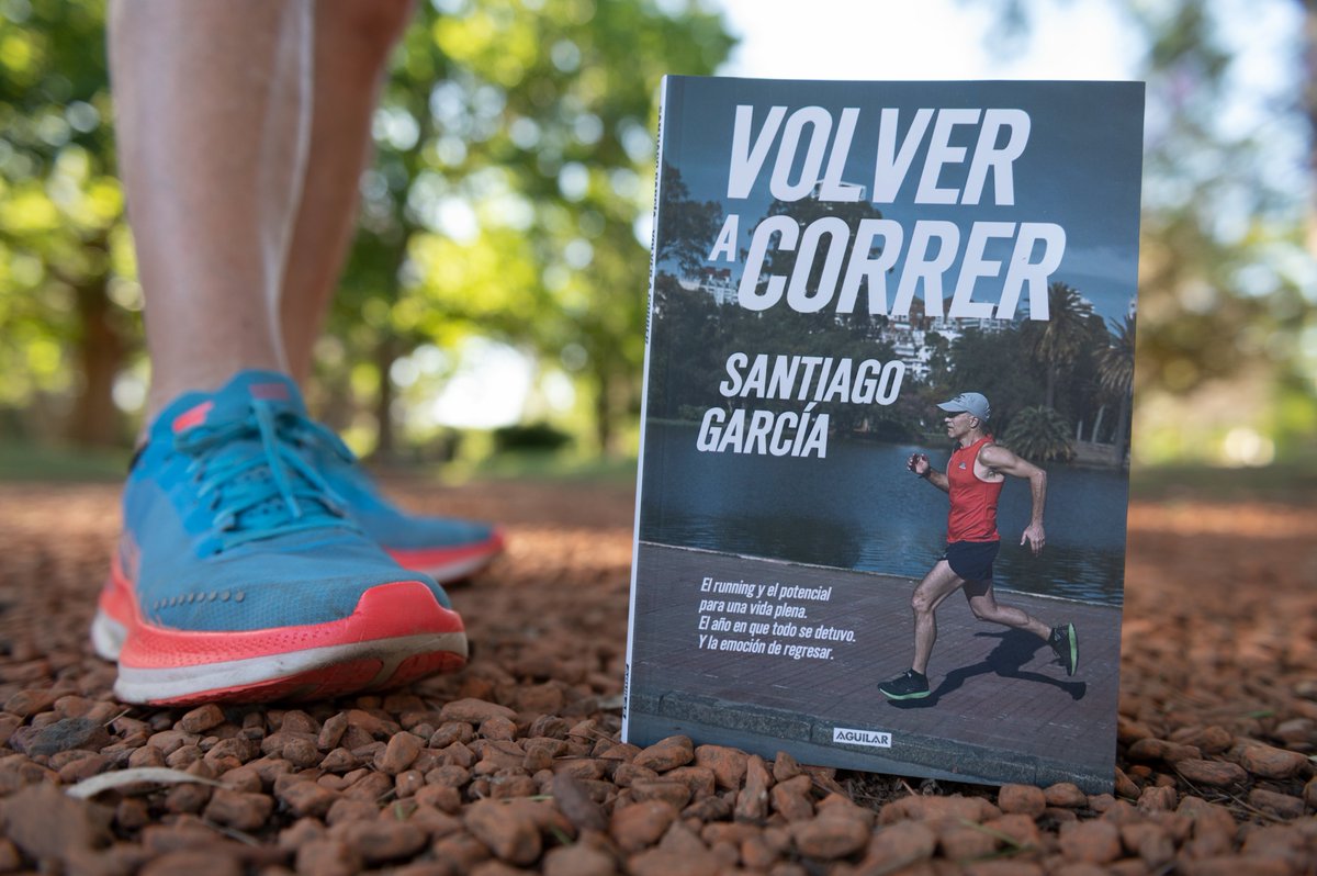 sangarciacorre's tweet image. Salió mi nuevo libro: Volver a correr. Para los que quieren empezar, para los que abandonaron durante la pandemia, para los que quieren recuperar la motivación.