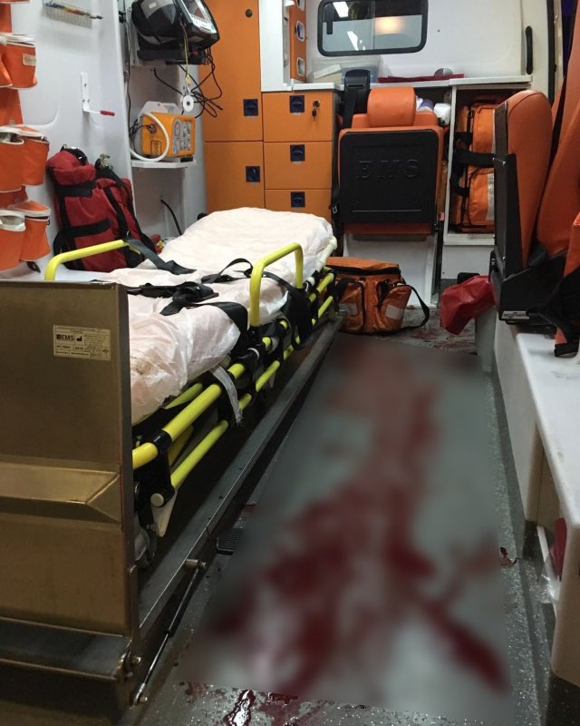 pandemi de canı pahasına çalışan sağlıkçıları ayrıştırıyorsunuz diğer sağlık personeli olmasa hekimlerin eli kolu bağlı olur zincirin en önemli halkası bizleriz  görmezden gelemezsiniz Hekim bakanı  sayın <a href="/drfahrettinkoca/">Dr. Fahrettin Koca</a> 
 #SağlıkçıİşBırakıyor