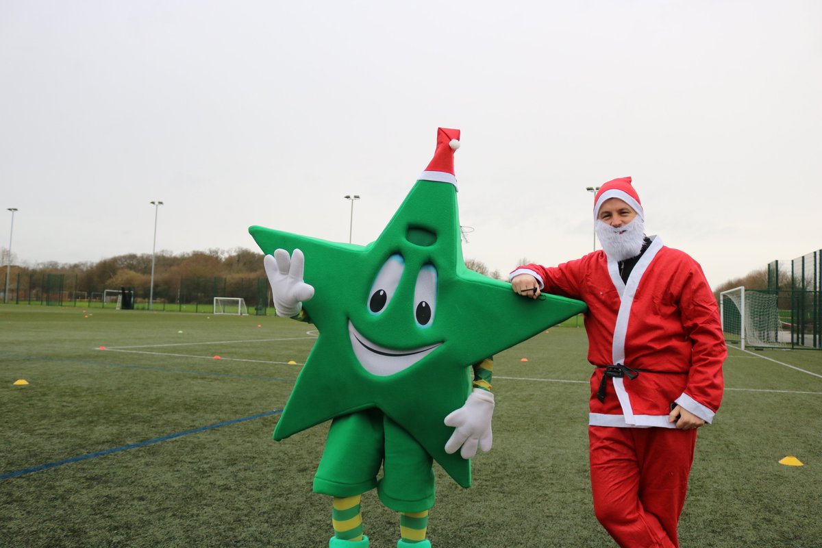 Dret_Enrichment's tweet photo. The countdown is on - less than 2 weeks to go until the #DRETSantaRun! 

Don't forget to get your sponsorship pages set up! We have already raised over £15,000 for our pupils' sports, music and cultural enrichment programmes @DRETnews  #InspirationFund 

https://t.co/IKkPRjrKm3 https://t.co/MCPvDNhvDO