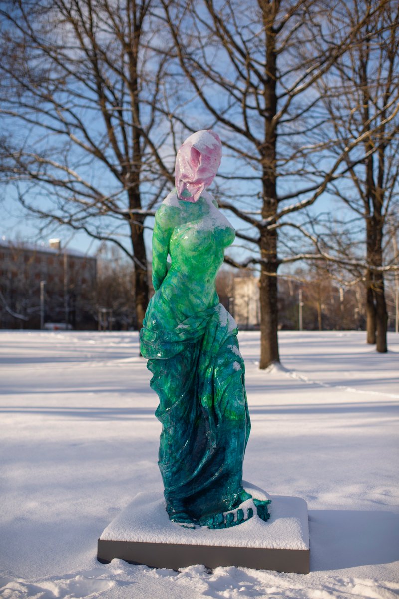 PIE MĀRAS DĪĶA APLŪKOJAMA VIDES OBJEKTU IZSTĀDE "NĀKOTNES MĀKSLA / NĀKOTNES PILSĒTA": lma.lv/aktuali/pie-ma…