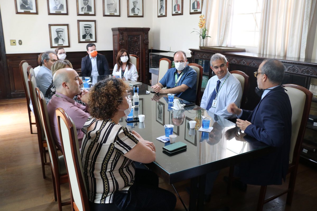 epenfermagem's tweet photo. ✅ 💡Está acontecendo nas dependências da EPM/EPE/UNIFESP, o “Encontro com o Chefe da Divisão de Propriedade Intelectual do Itamaraty”.
#epeunifesp #epmunifesp #somosepe #somosepm #unifesp #somosunifesp #propriedadeintelectual #tecnologiasmedicas #inovação https://t.co/X4PfxMC06W