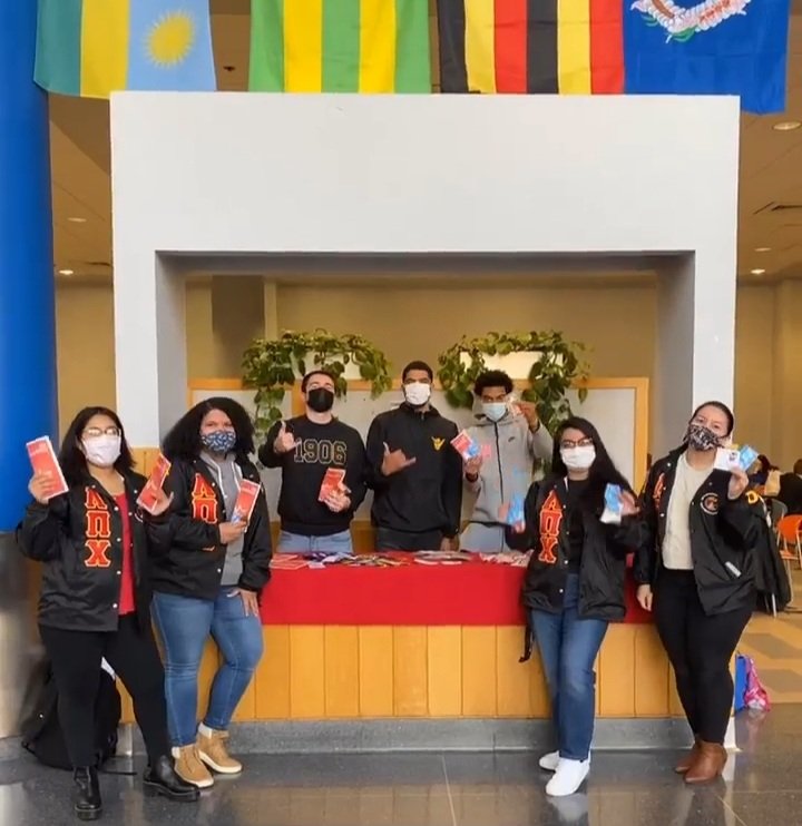 Omicron_LPC's tweet photo. Thank you to everyone who supported the AIDS Rapid testing van and AIDS kiosk events yesterday 💛❤

Remember to get tested annually to keep yall informed and making safe choices 😌

#GetTested #thankyou https://t.co/e4c64WcvGA