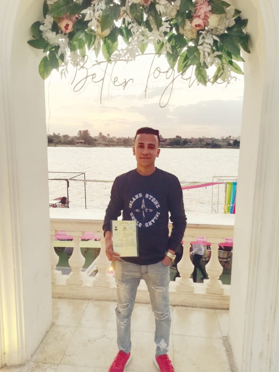 الحمد.لله خلصت علي خير  ❤ فطره من اهم فترات حياتي اللي عدت عليا ومعملتش فيها اي حاجه .🙂😂💔علي قد ما الواحد.فرحان ان الفتره دي عدت علي خير علي قد ما زعلان اني هسيب ناس رجاله عرفتها ف الفطره دي وكانو اخوات مش صحاب وعقبال كل راجل ف جدع 💪❤️