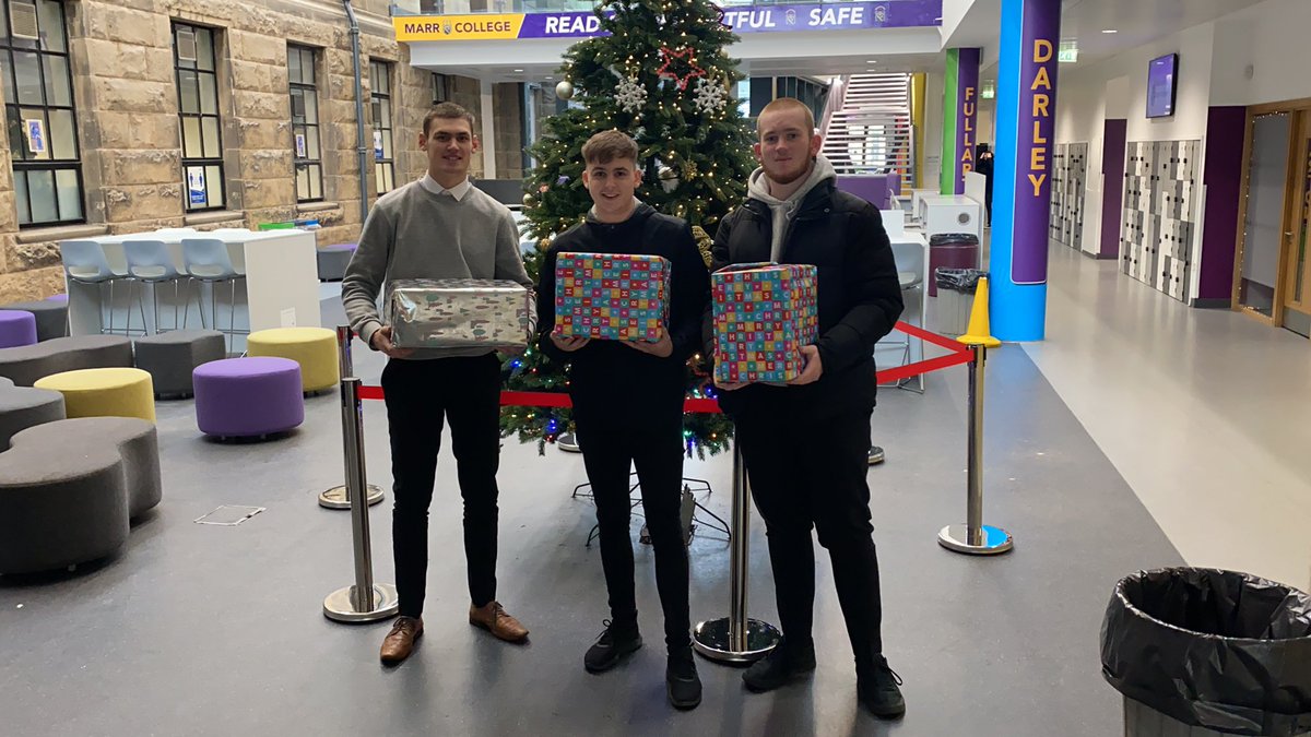 MarrEvent's tweet photo. Please continue to bring in donations for the night before Christmas campaign so young children across Ayrshire wake up with Christmas presents. Donations such as soft toys, colouring books and pyjamas would be greatly appreciated #nightbeforechristmas #christmasappeal https://t.co/erfDAES3uE
