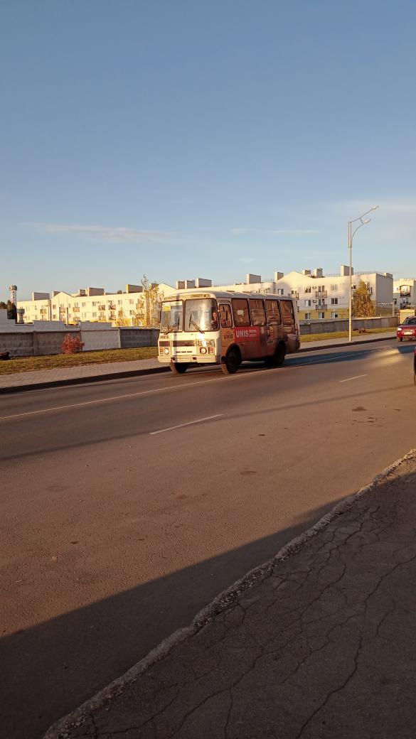Gob20j's tweet photo. @DTransporta Добрый день! Объясните пожалуйста, почему у нас отсутствует 368(268) автобус в Кошелев-Парк? На линии нет ни одной машины. Маршрутки, как обычно стоят у железнодорожного переезда. Обещали с 1 октября, а уже декабрь. https://t.co/lYPSUkgdjI