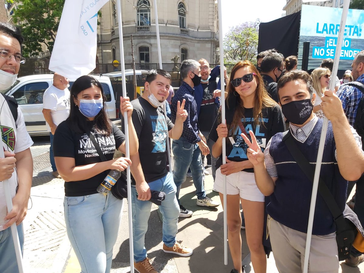 Partuniversidad's tweet photo. ¡Larreta el río no se vende!

Hoy en la legislatura porteña defendiendo los derechos de todxs 

@ParteOK @claudioaferreno 
@MUNAP_OFICIAL https://t.co/ohN67SPjR5