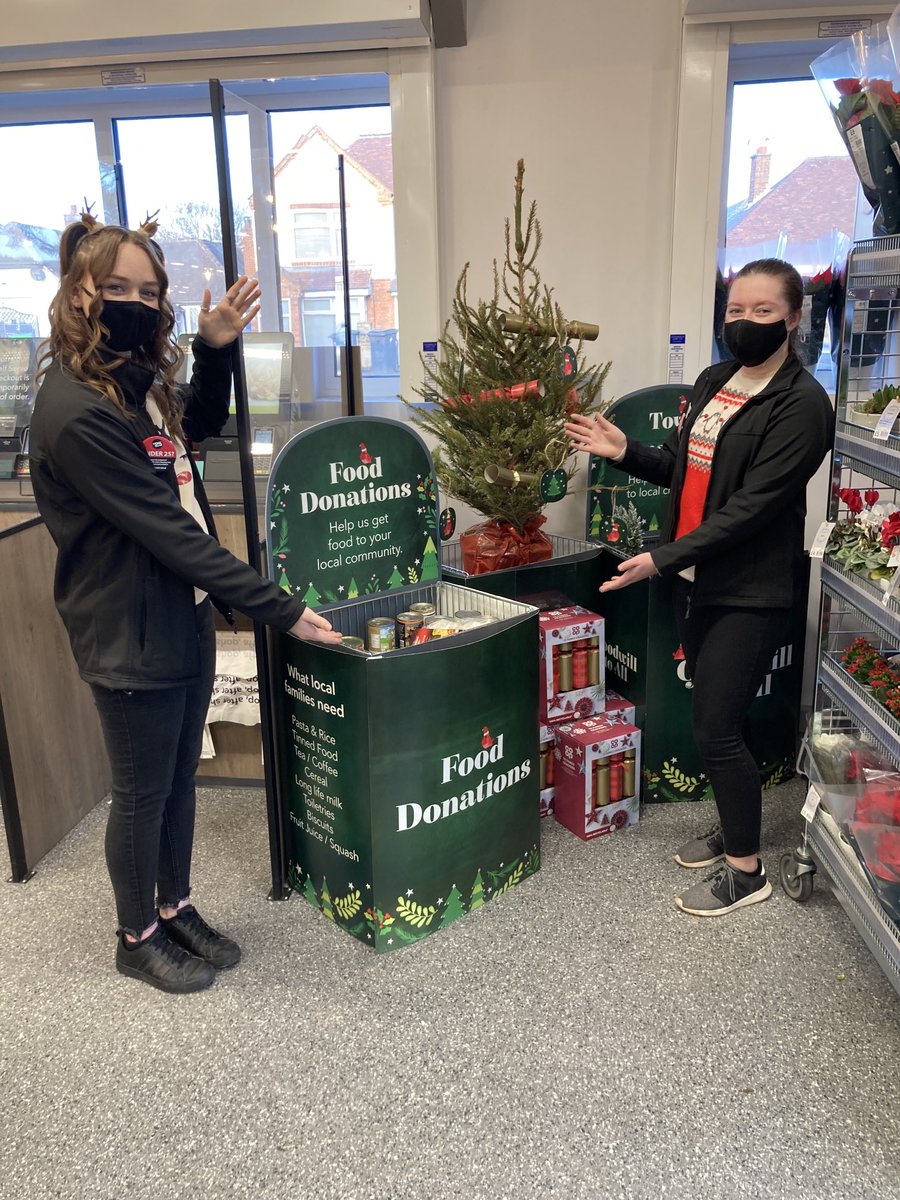 Well done to Lee and the team at Grendon and congratulations to Emma on her award of her Gem card Saturday is the first anniversary of Grendon store opening A fantastic first 12 months ⭐️👏👏⁦<a href="/CoopElaine/">Elaine Dean 🌹💚🇺🇦</a>⁩ ⁦@grahamwren2⁩ ⁦<a href="/ClaireKoziol/">Claire Koziol</a>⁩ ⁦@PaulalanDennis⁩