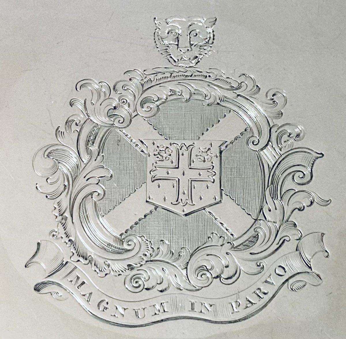 BassetlawA's tweet photo. A large George IV Old Sheffield Plate armorial salver with the marital arms of Little & Keen. Marked with twin suns for Matthew Boulton & Co, Birmingham. #Georgian #OldSheffieldPlate #MatthewBoulton #antiques https://t.co/01uS9DehDY